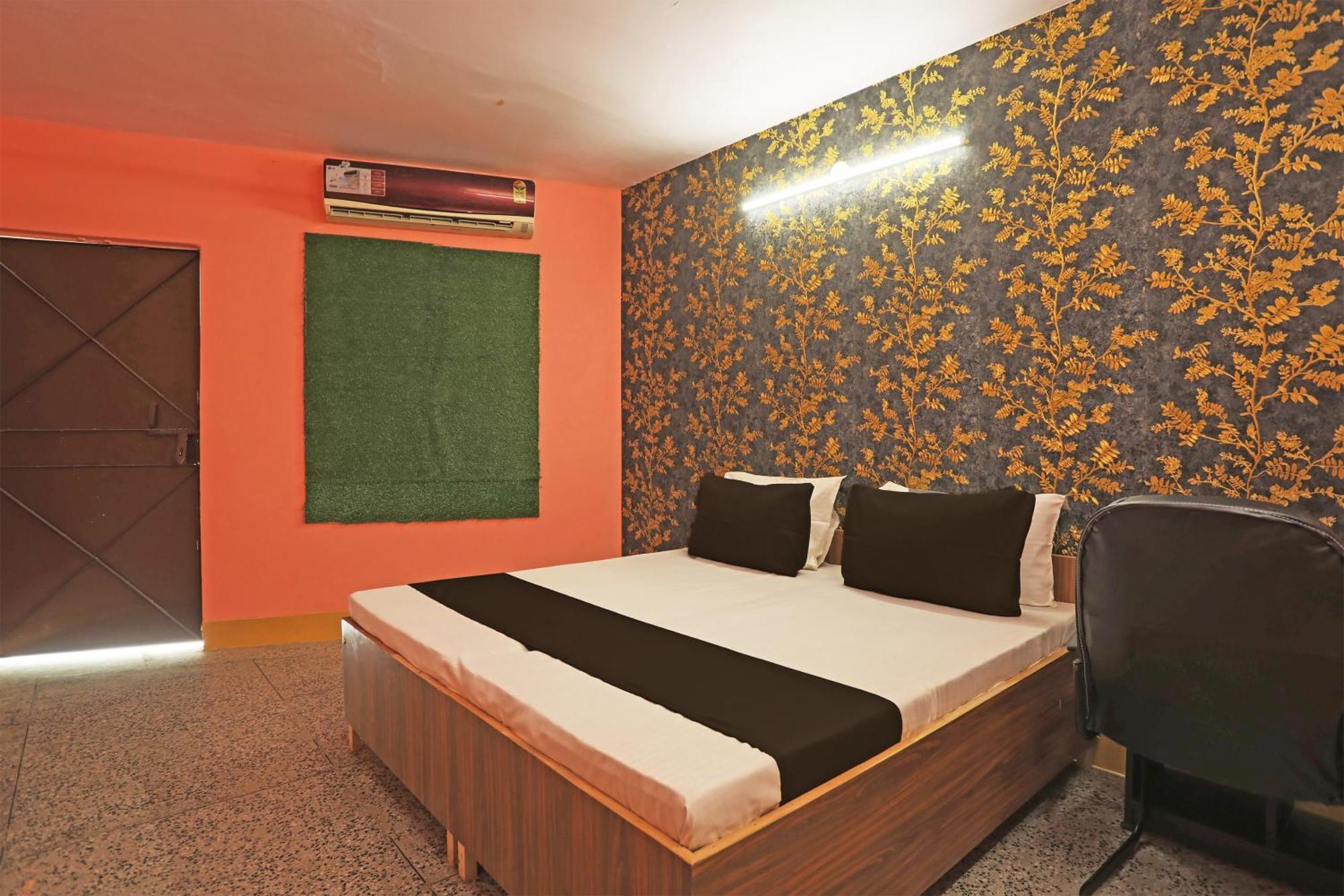 Oyo Kashish Palace Nuova Delhi Esterno foto